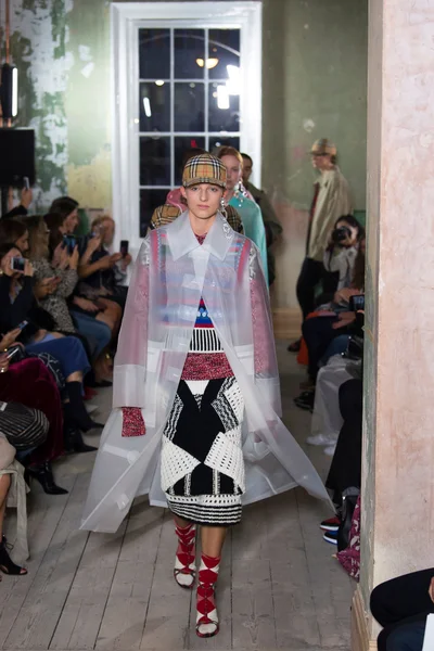 Look 80
